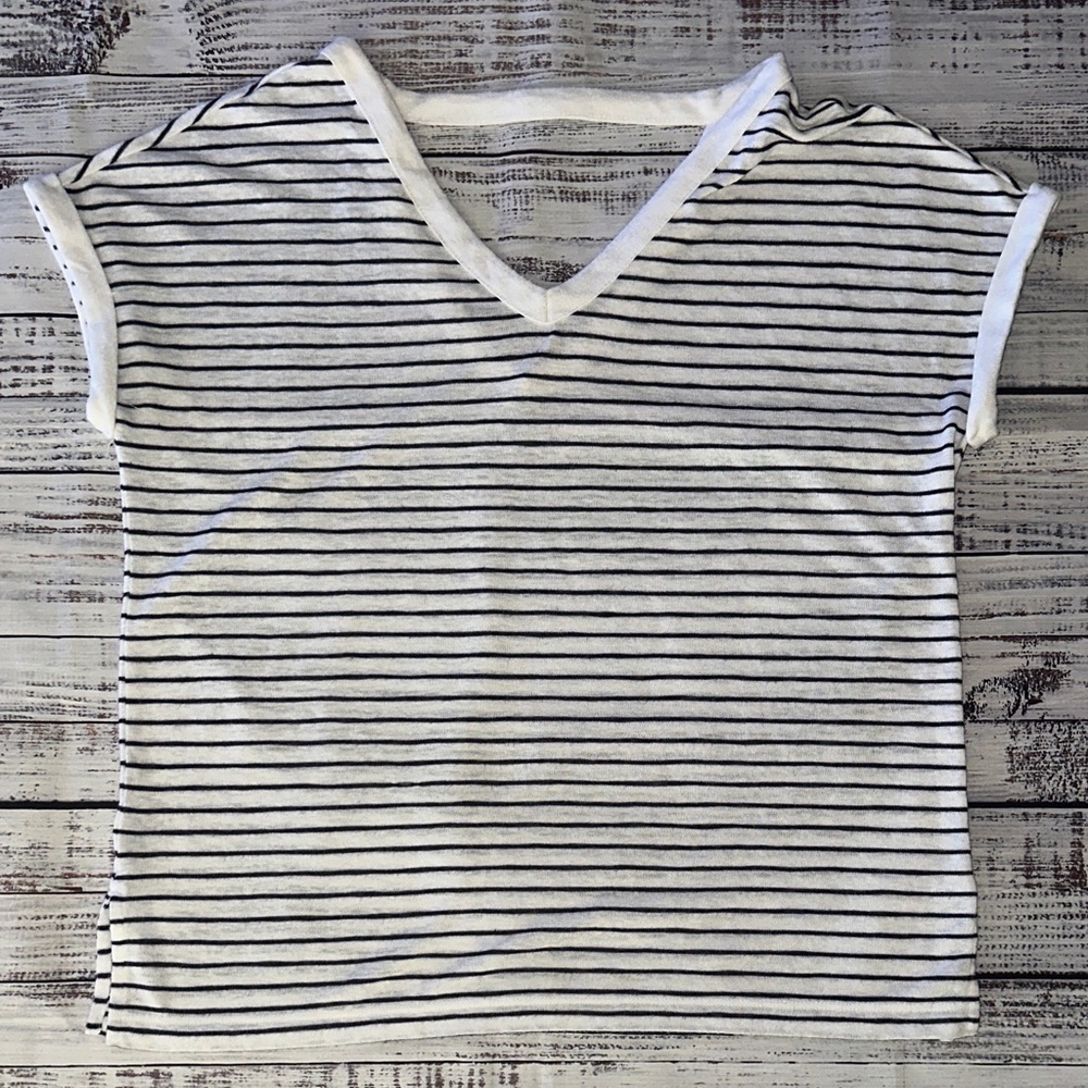 LOFT Black and White Striped V-Neck Top Sz. M - Picture 1 of 7